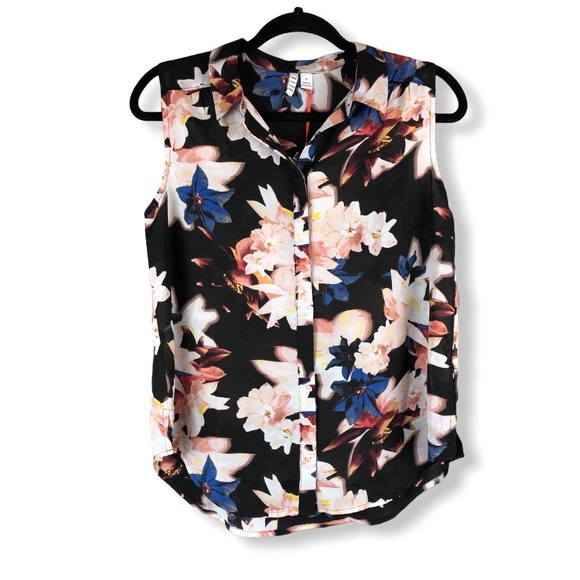 Sleeveless Flowered Button Up Collared Top NWT S - Picture 1 of 5